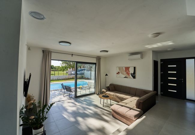 Villa in Porec - Villa Barbara in Poreč for 6 people with private pool & only 1 km from beach Villa in Porec - Villa Barbara in Poreč for 6 people with private pool & only 1 km from beach