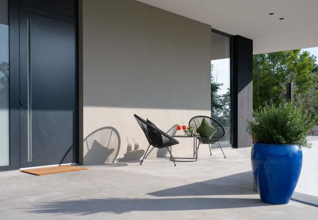 Villa in Šterna - Luxury Villa She for 6 people with 61 m2 private pool, playground & activities on-side for adults and kids Villa in Šterna - Luxury Villa She for 6 people with 61 m2 private pool, playground & activities on-side for adults and kids