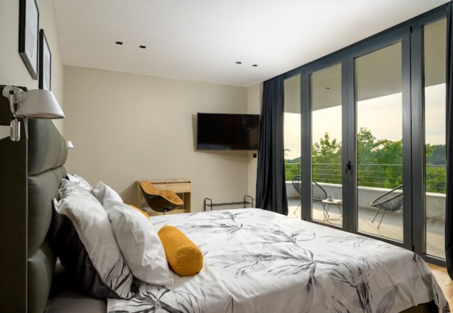 Villa in Šterna - Luxury Villa She for 6 people with 61 m2 private pool, playground & activities on-side for adults and kids Villa in Šterna - Luxury Villa She for 6 people with 61 m2 private pool, playground & activities on-side for adults and kids