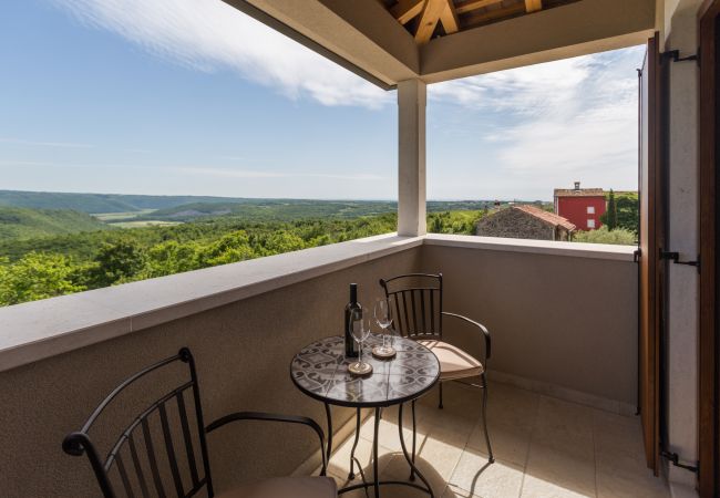 Villa in Krasica - Villa Skarline for 6 people near Umag with salt-water private pool & sea view Villa in Krasica - Villa Skarline for 6 people near Umag with salt-water private pool & sea view
