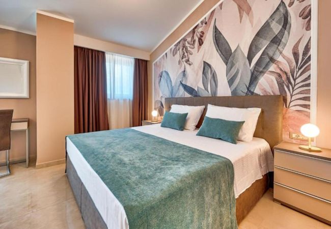 Villa in Salakovci - Villa Astrid near Labin - Rabac for 11 people with 55 m2 private pool & sea view - pet friendly Villa in Salakovci - Villa Astrid near Labin - Rabac for 11 people with 55 m2 private pool & sea view - pet friendly