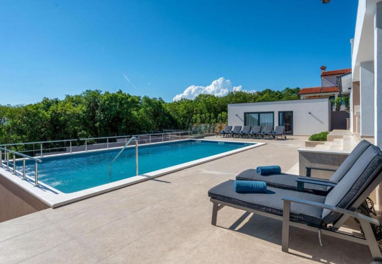Villa in Salakovci - Villa Astrid near Labin - Rabac for 11 people with 55 m2 private pool & sea view - pet friendly