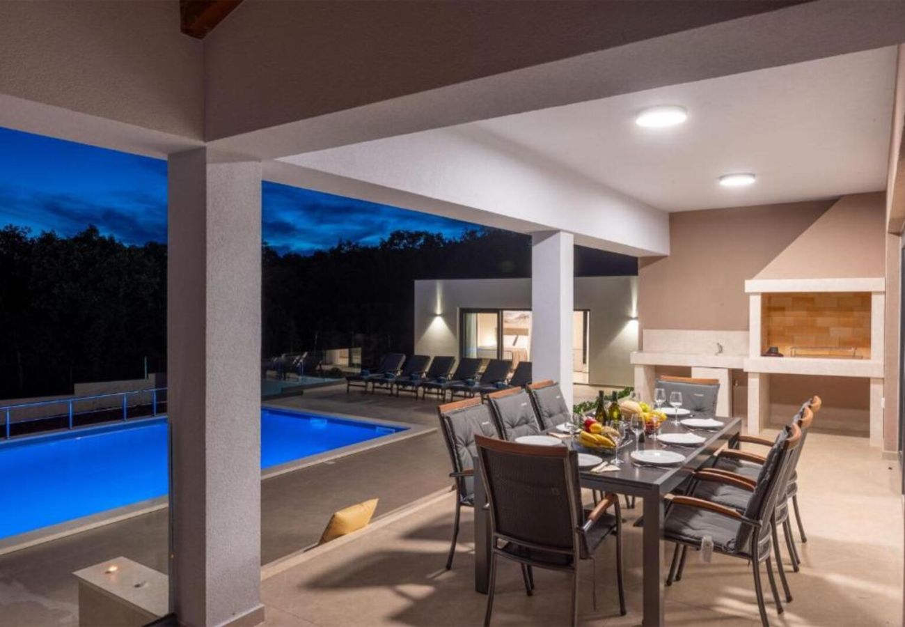 Villa in Salakovci - Villa Astrid near Labin - Rabac for 11 people with 55 m2 private pool & sea view - pet friendly