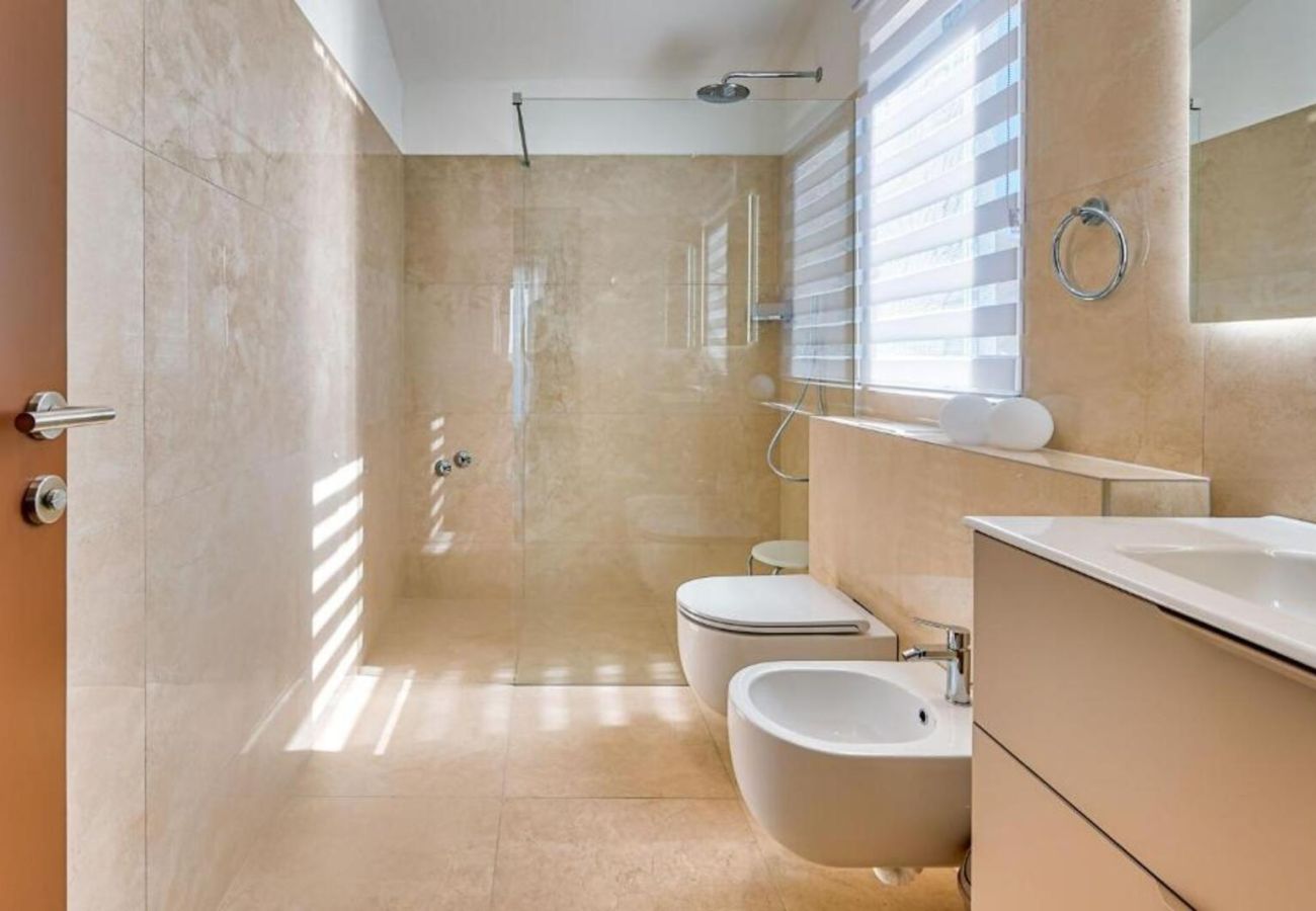 Villa in Salakovci - Villa Astrid near Labin - Rabac for 11 people with 55 m2 private pool & sea view - pet friendly