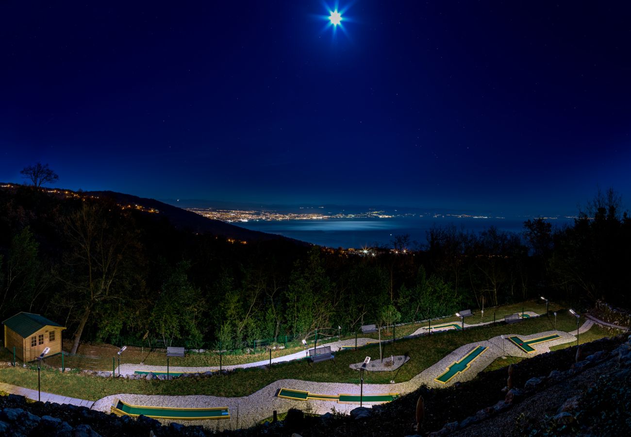 Villa in Poljane - Luxury Villa AltaVista near Opatija for 8 people with wellness, private mini golf court & amazing sea view