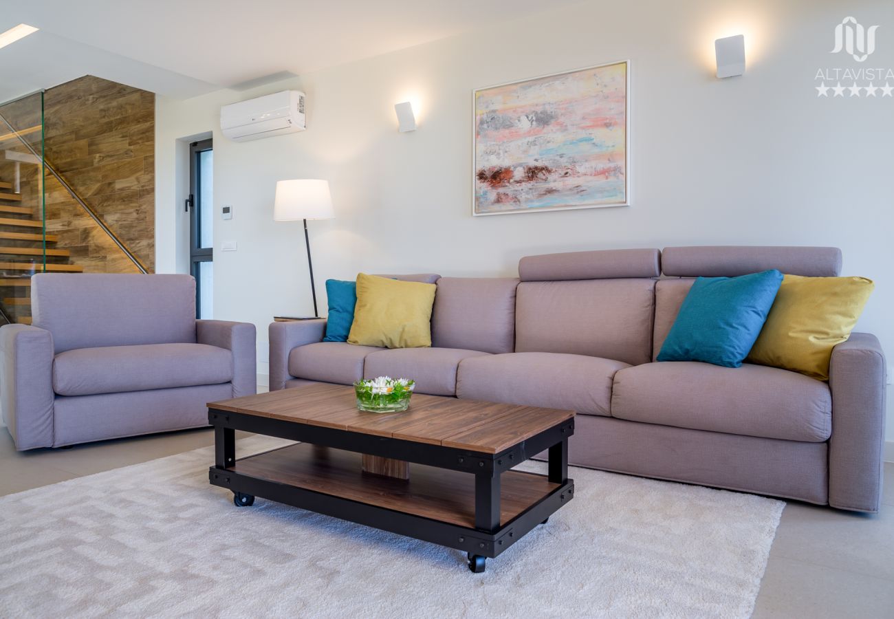 Villa in Poljane - Luxury Villa AltaVista near Opatija for 8 people with wellness, private mini golf court & amazing sea view