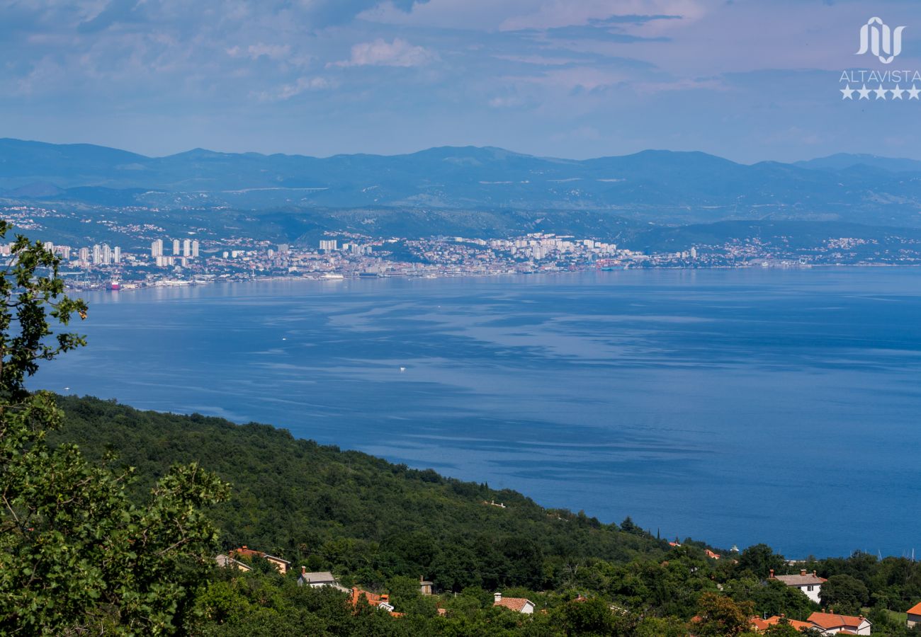 Villa in Poljane - Luxury Villa AltaVista near Opatija for 8 people with wellness, private mini golf court & amazing sea view