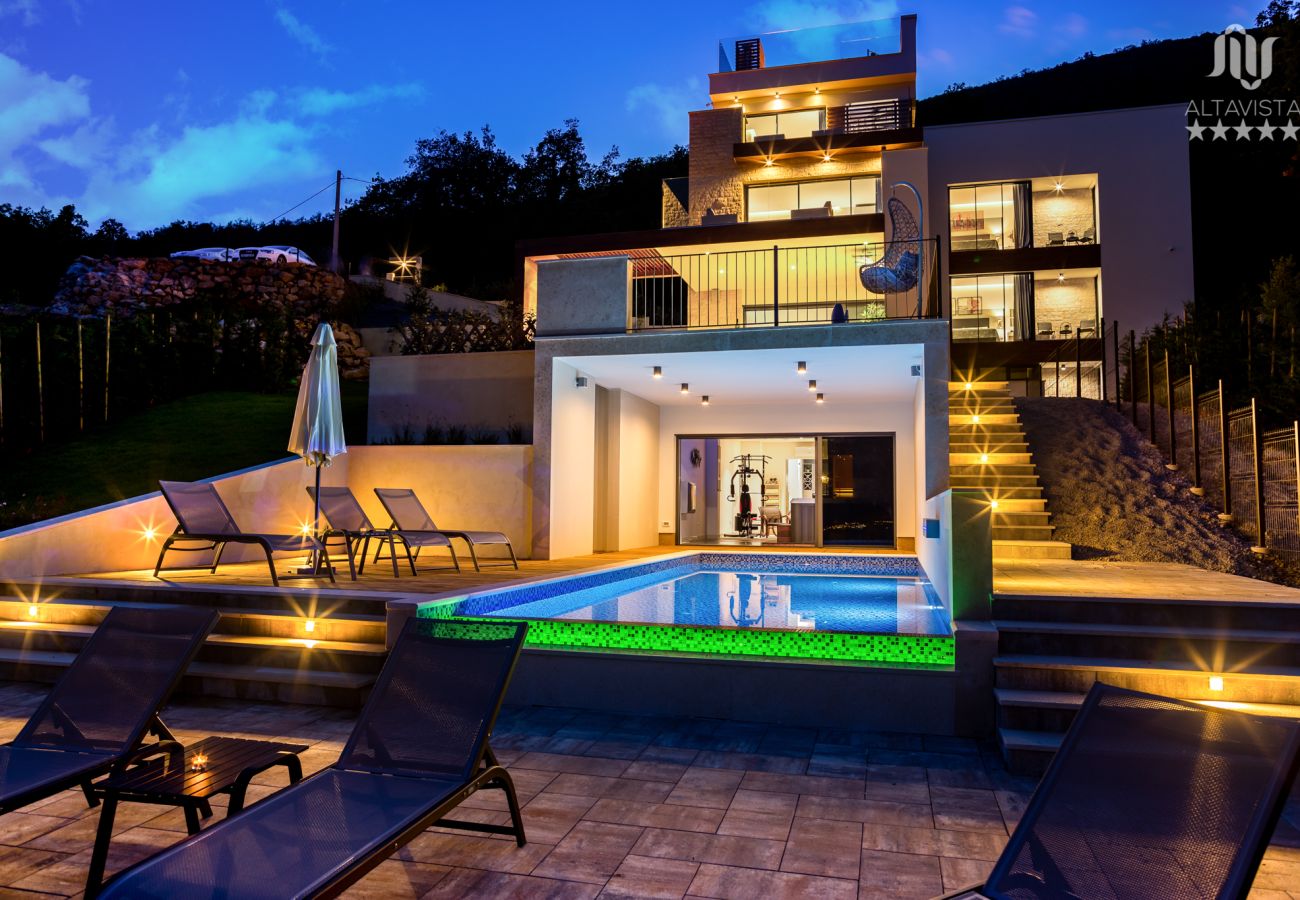 Villa in Poljane - Luxury Villa AltaVista near Opatija for 8 people with wellness, private mini golf court & amazing sea view