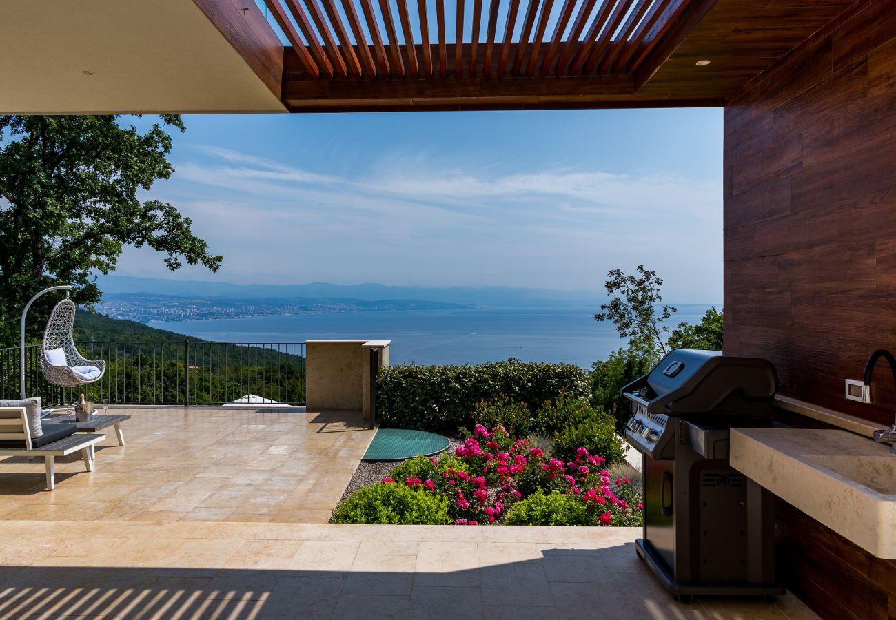 Villa in Poljane - Luxury Villa AltaVista near Opatija for 8 people with wellness, private mini golf court & amazing sea view