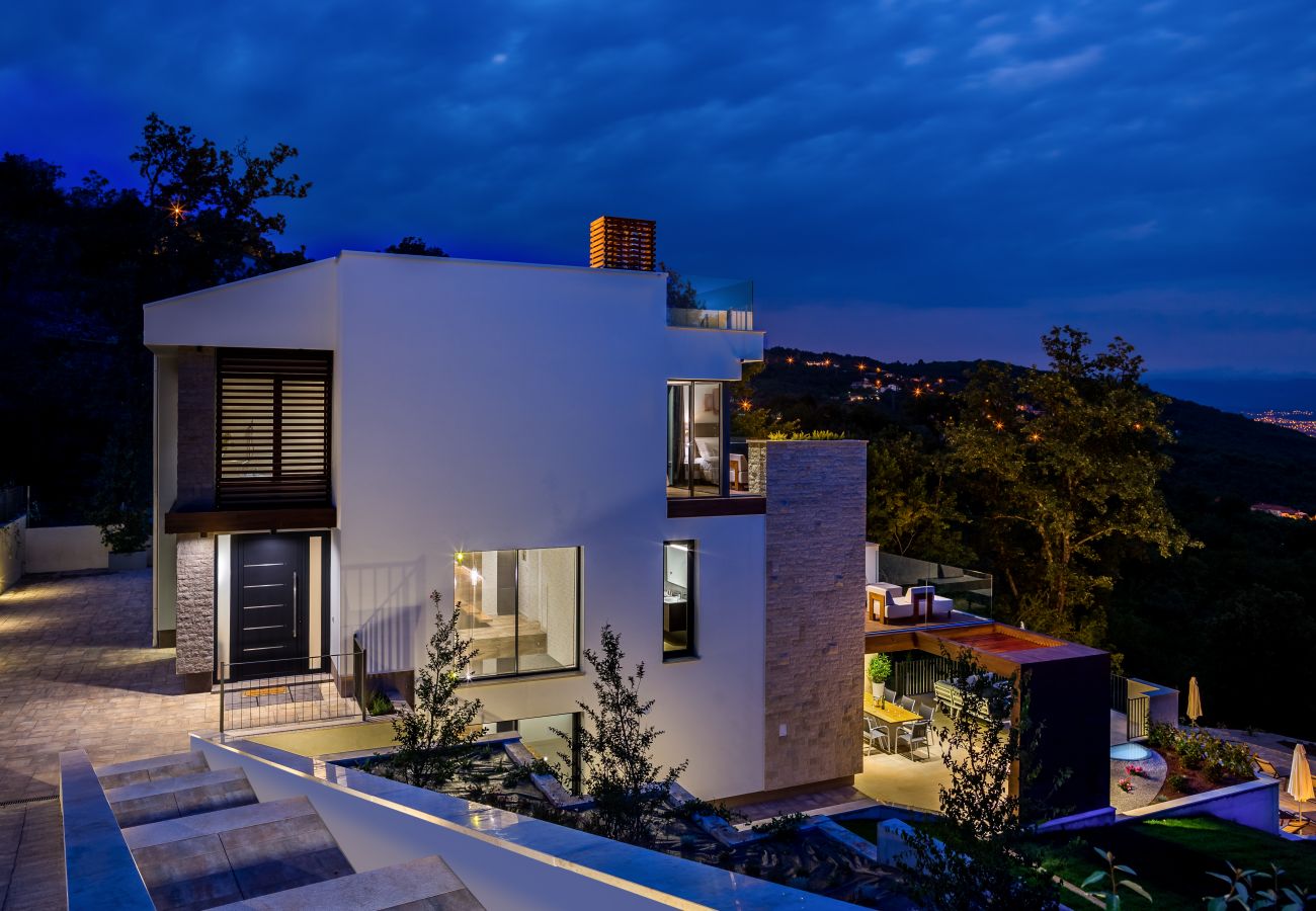 Villa in Poljane - Luxury Villa AltaVista near Opatija for 8 people with wellness, private mini golf court & amazing sea view
