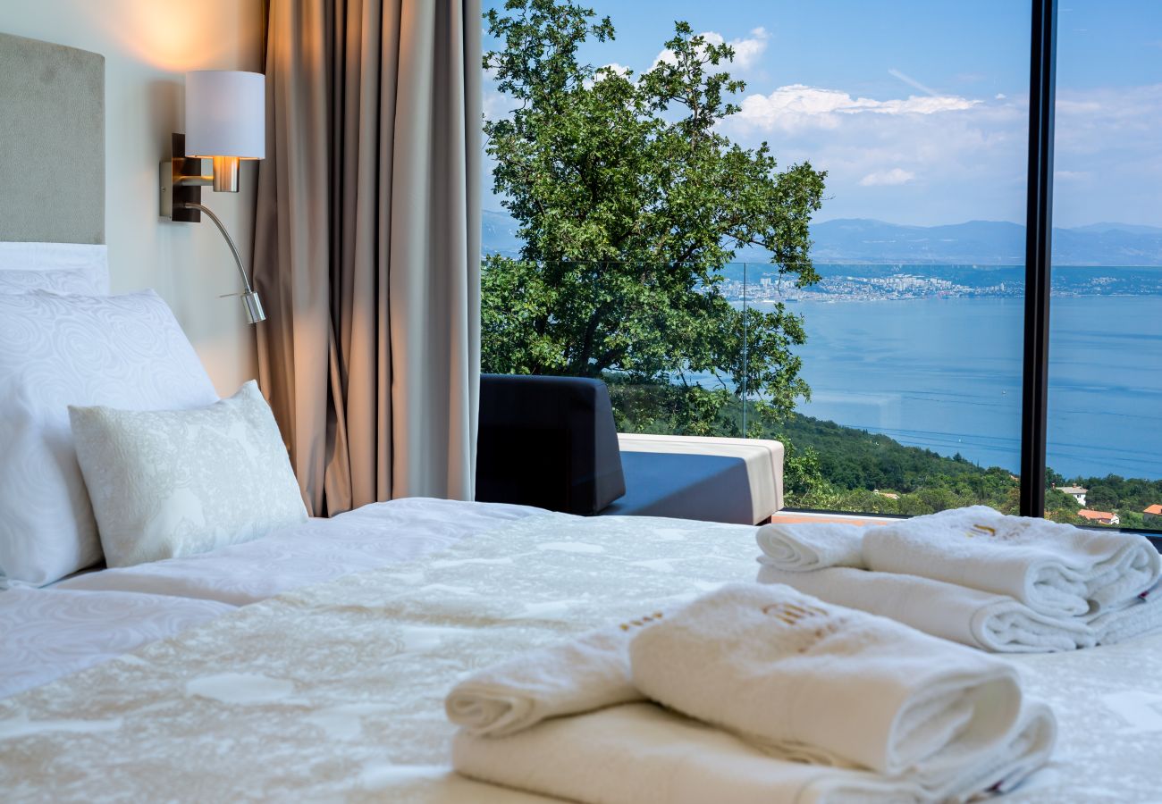 Villa in Poljane - Luxury Villa AltaVista near Opatija for 8 people with wellness, private mini golf court & amazing sea view