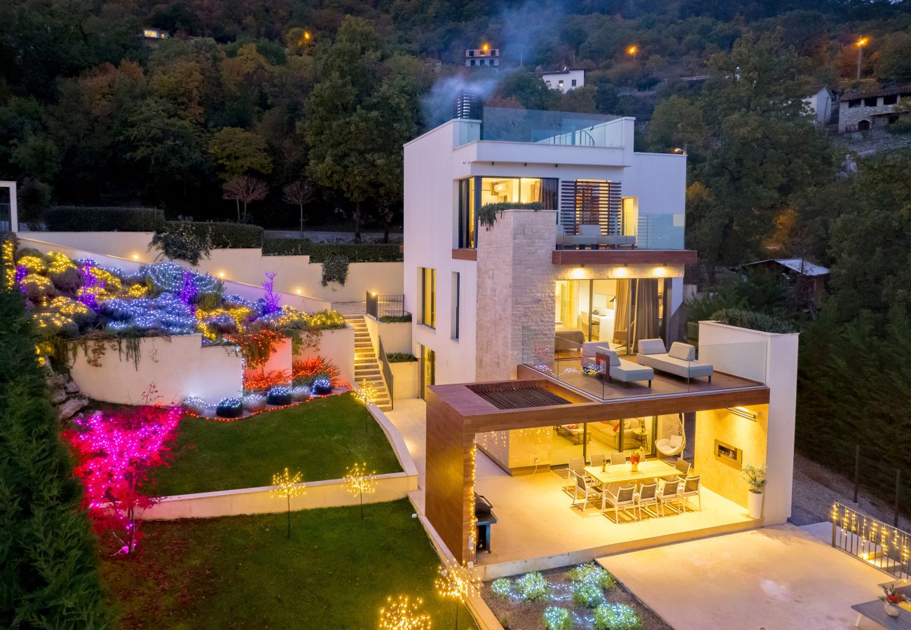 Villa in Poljane - Luxury Villa AltaVista near Opatija for 8 people with wellness, private mini golf court & amazing sea view