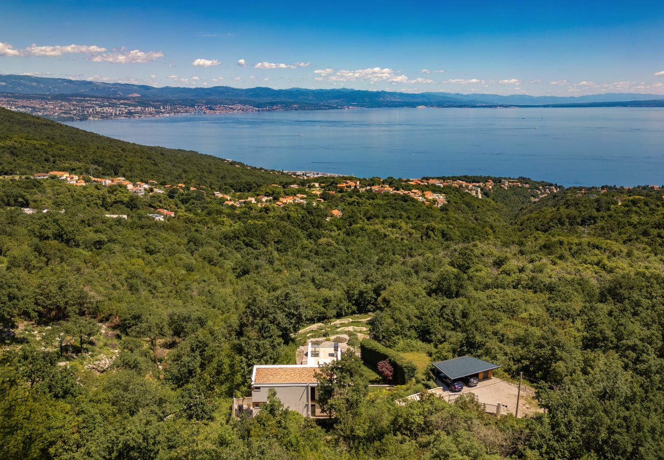 Villa in Poljane - Luxury Villa AltaVista near Opatija for 8 people with wellness, private mini golf court & amazing sea view