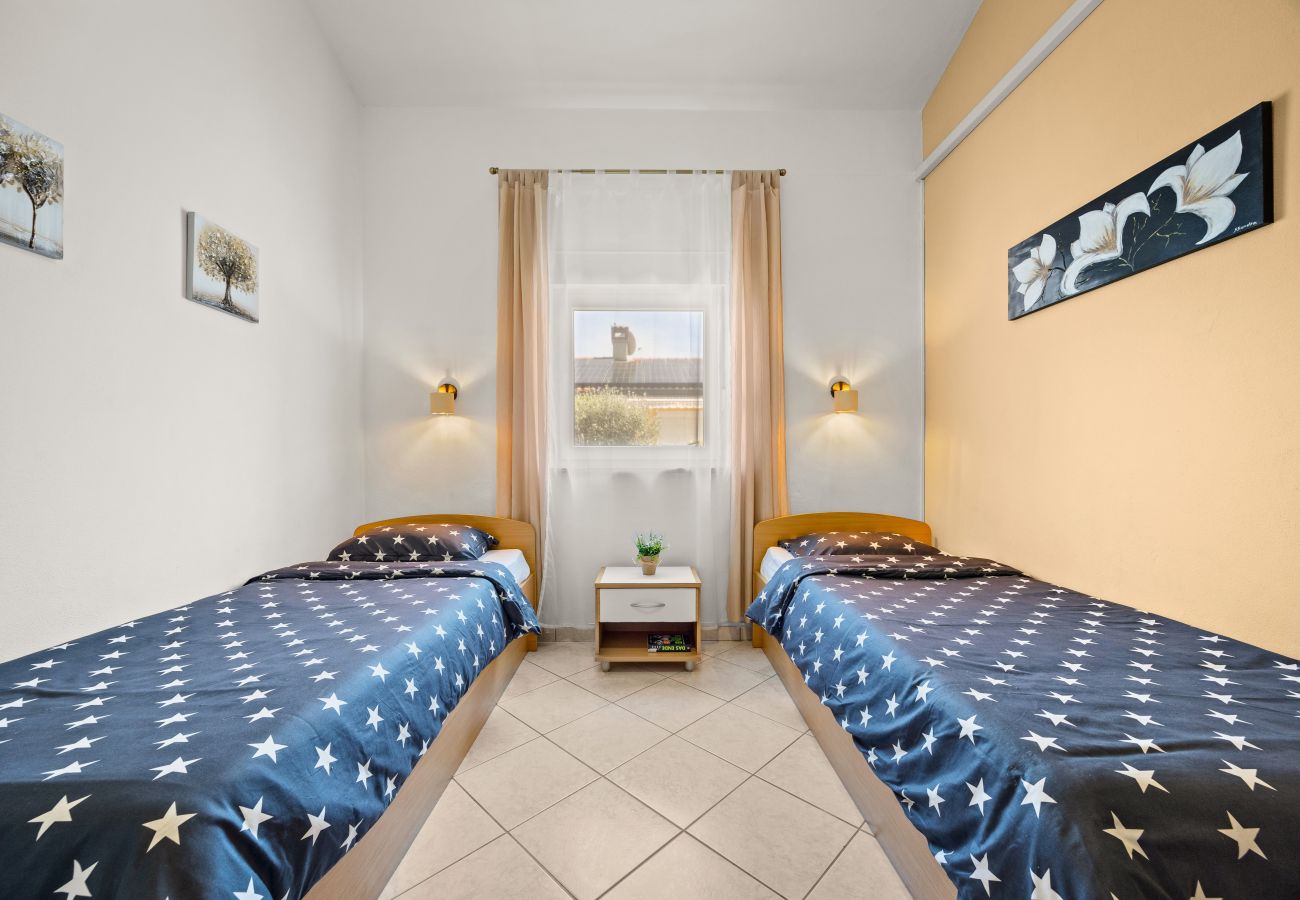 Villa in Montižana - Villa Belvedere for 6 people near Poreč with sea view and pet friendly