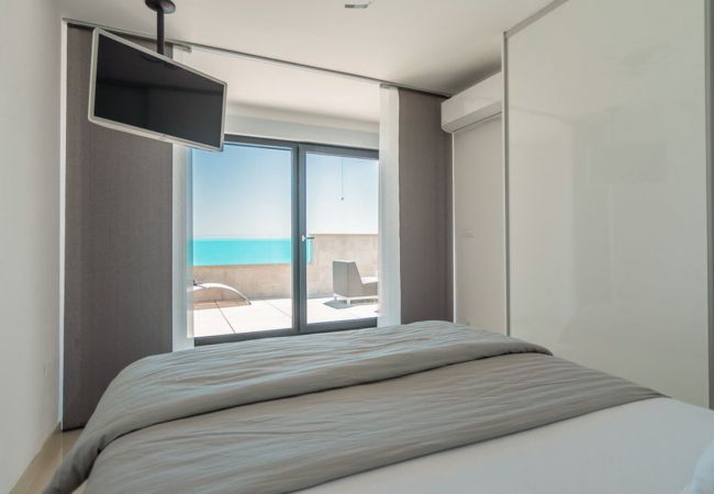 Villa in Opatija - Villa The Boat for 6+2 near Opatija with sea view & infinity pool at balcony Villa in Opatija - Villa The Boat for 6+2 near Opatija with sea view & infinity pool at balcony