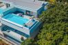 Villa in Opatija - Villa The Boat for 6+2 near Opatija with sea view & infinity pool at balcony Villa in Opatija - Villa The Boat for 6+2 near Opatija with sea view & infinity pool at balcony