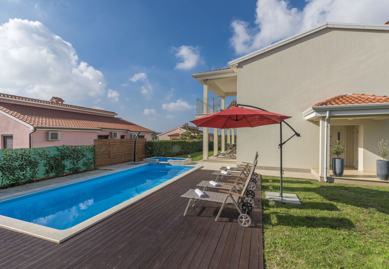 Villa in Dracevac - Villa Anita for 7 people near Poreč with private pool and beautiful garden