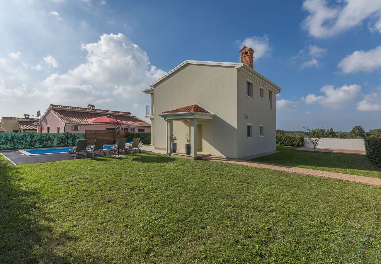 Villa in Dracevac - Villa Anita for 7 people near Poreč with private pool and beautiful garden