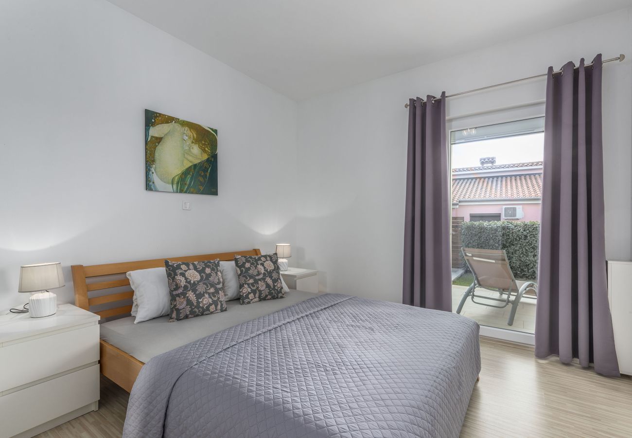Villa in Dracevac - Villa Anita for 7 people near Poreč with private pool and beautiful garden