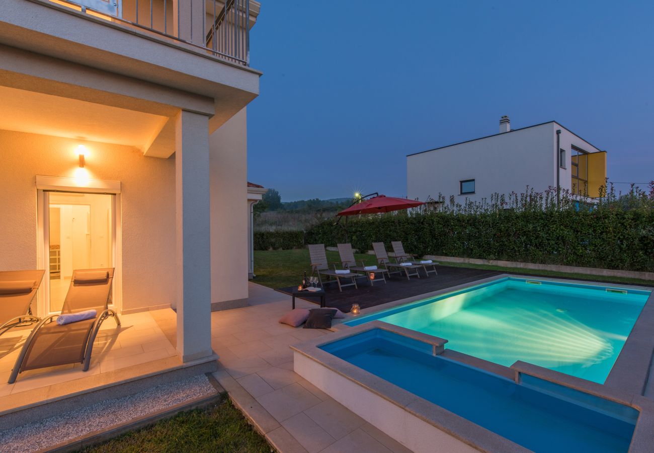 Villa in Dracevac - Villa Anita for 7 people near Poreč with private pool and beautiful garden