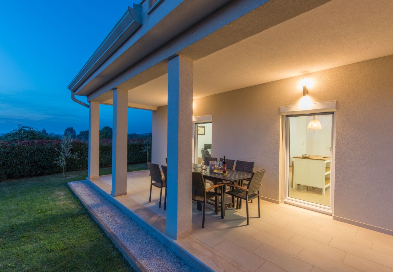 Villa in Dracevac - Villa Anita for 7 people near Poreč with private pool and beautiful garden