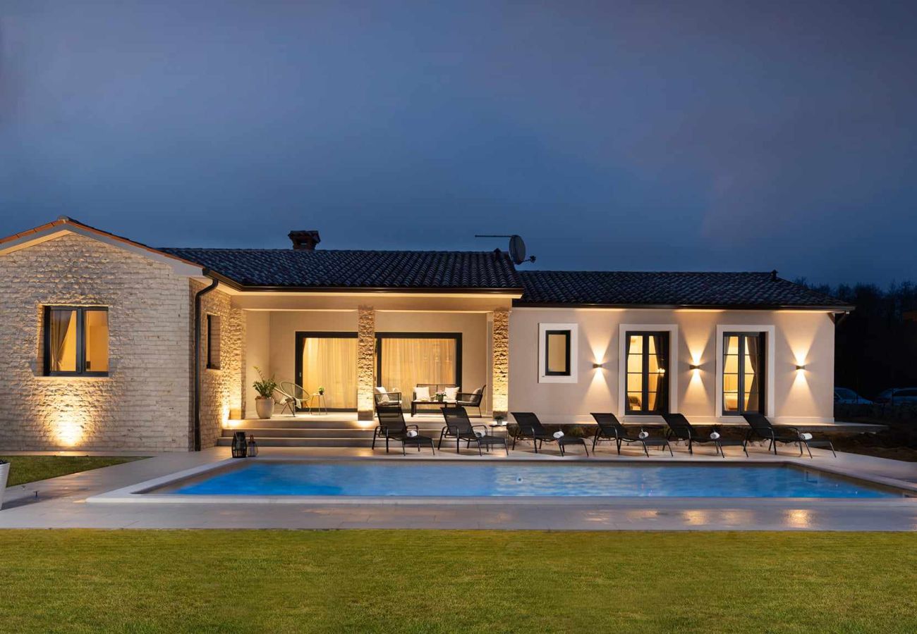 Villa in Kapelica - Villa Animo for 8 people near Labin - Rabac with private pool, children playground & beautiful garden