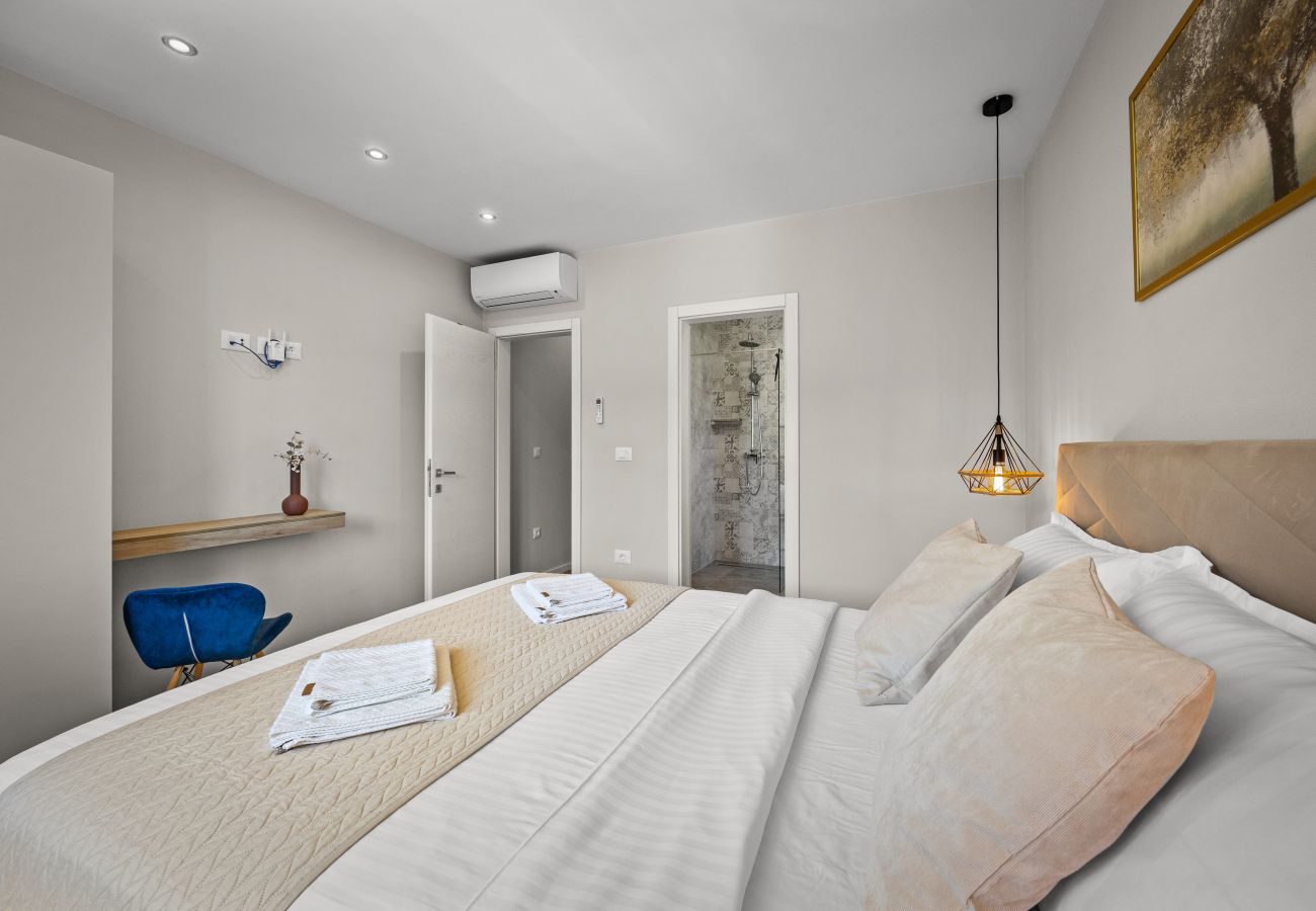 Villa in Kapelica - Villa Animo for 8 people near Labin - Rabac with private pool, children playground & beautiful garden