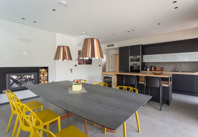 Villa in Banjole - Villa One Way for 8 people near Medulin with heated pool, kids playground & only 200 m from the beach Villa in Banjole - Villa One Way for 8 people near Medulin with heated pool, kids playground & only 200 m from the beach
