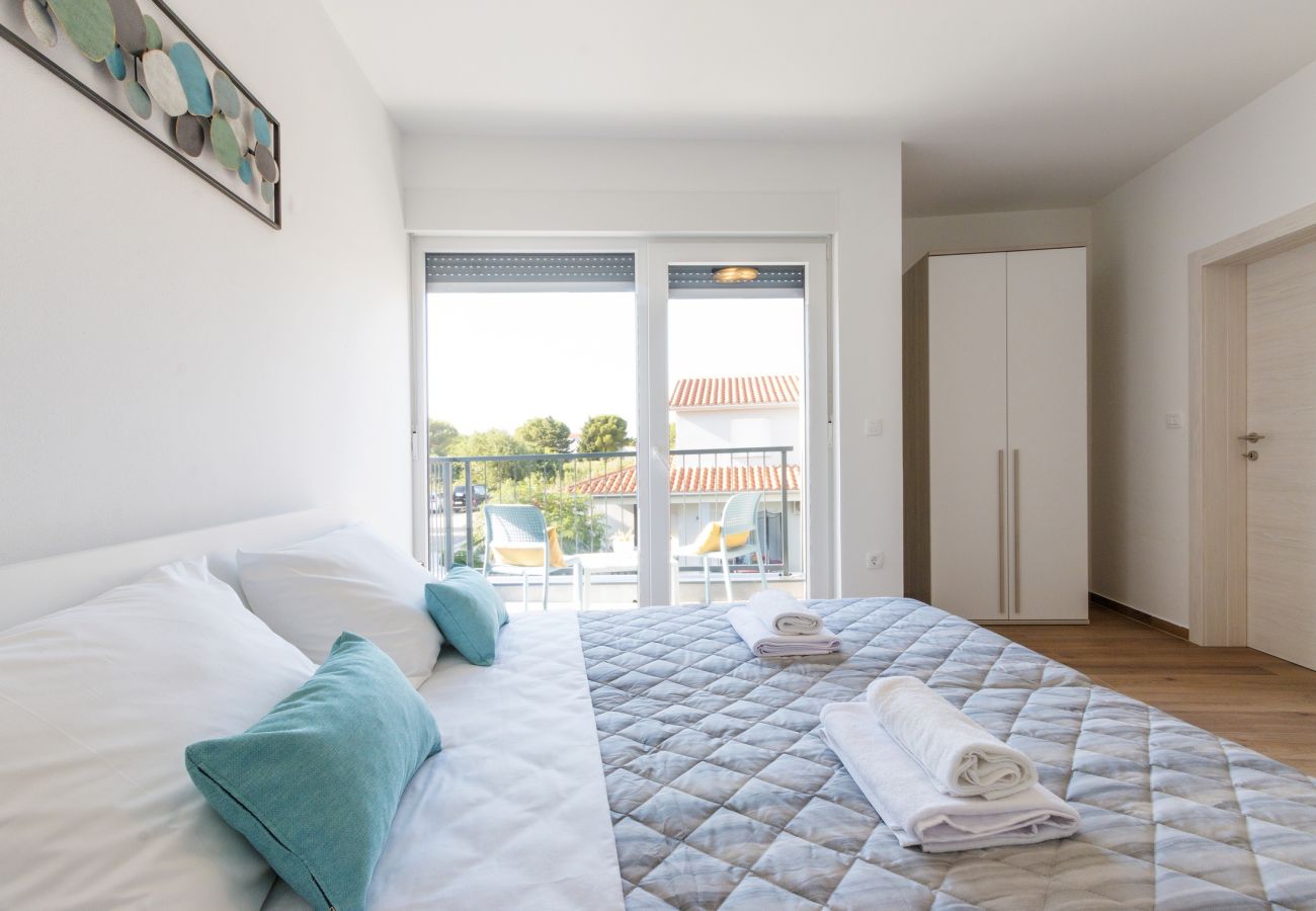 Villa in Pula - Villa Moderna near Pula for 8 people with 32 m2 private pool 