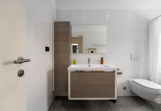 Villa in Varvari - Villa Anni for 10 people in Porec with heated pool, sea view & kids room and playground Villa in Varvari - Villa Anni for 10 people in Porec with heated pool, sea view & kids room and playground