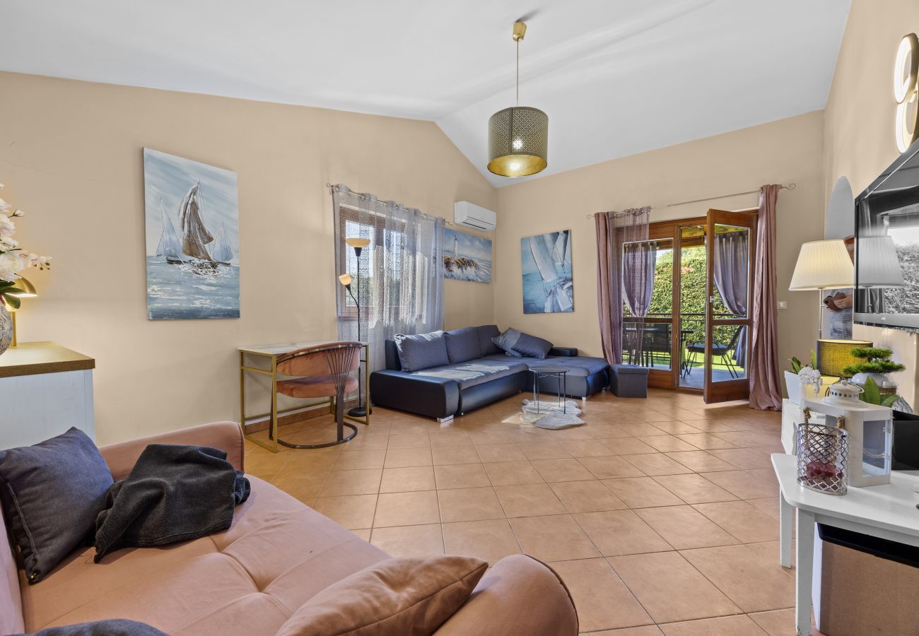 Villa in Porec - Villa Mia & Iva for 6+2 people near Poreč with private pool & kids playground - pet friendly