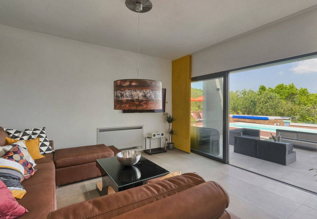 Villa in Buje - Villa Primavera for 8 people in Buje with private pool & pet friendly