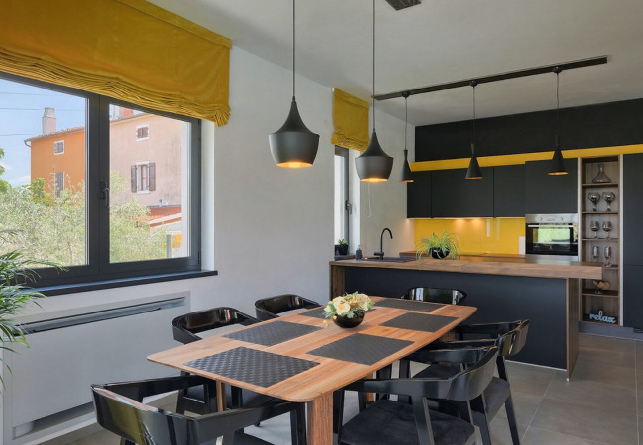 Villa in Buje - Villa Primavera for 8 people in Buje with private pool & pet friendly