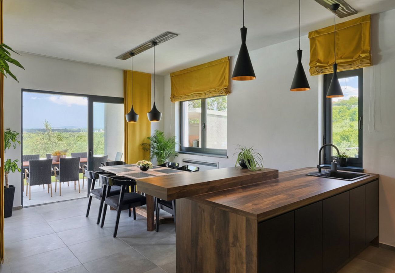 Villa in Buje - Villa Primavera for 8 people in Buje with private pool & pet friendly