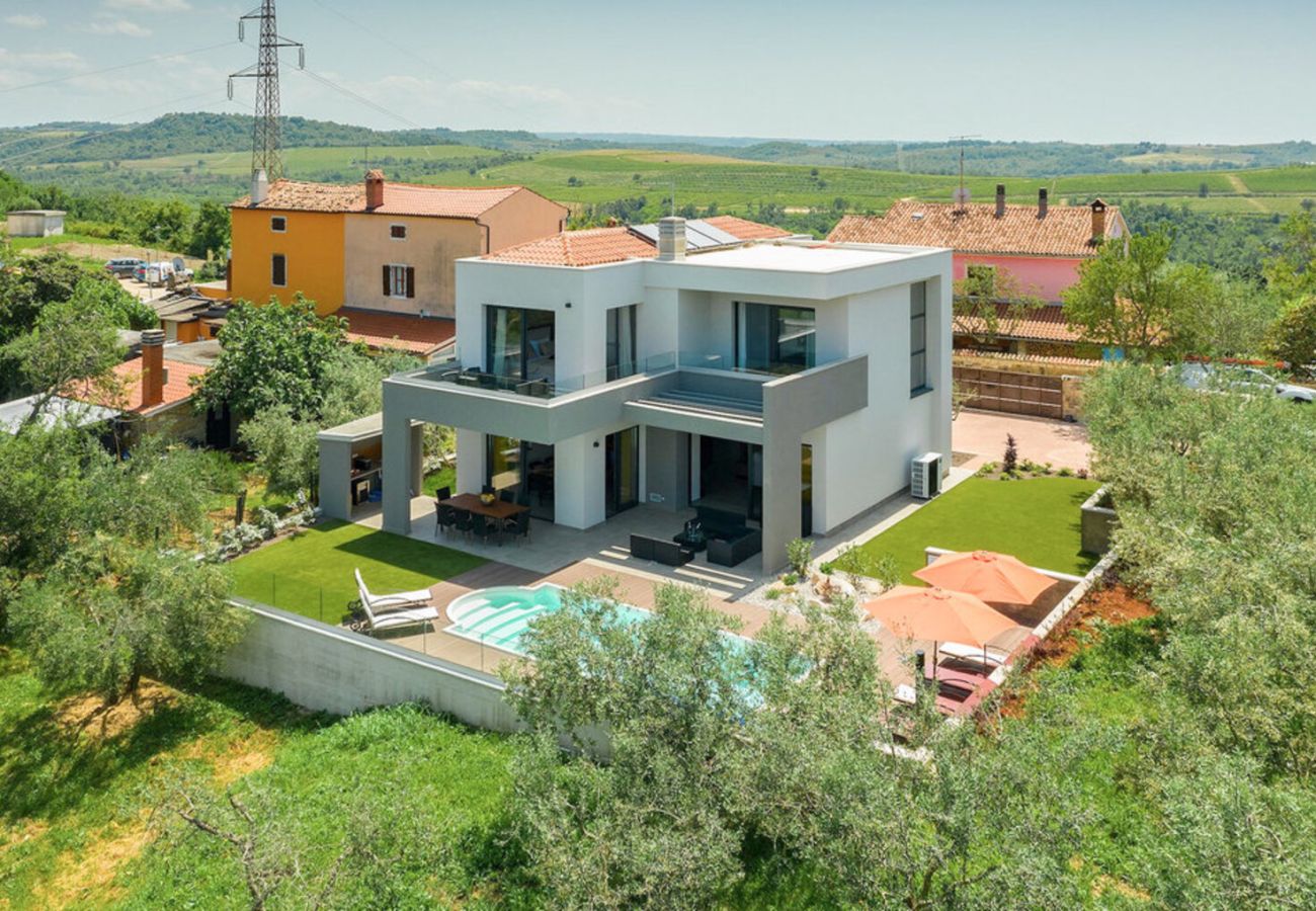 Villa in Buje - Villa Primavera for 8 people in Buje with private pool & pet friendly