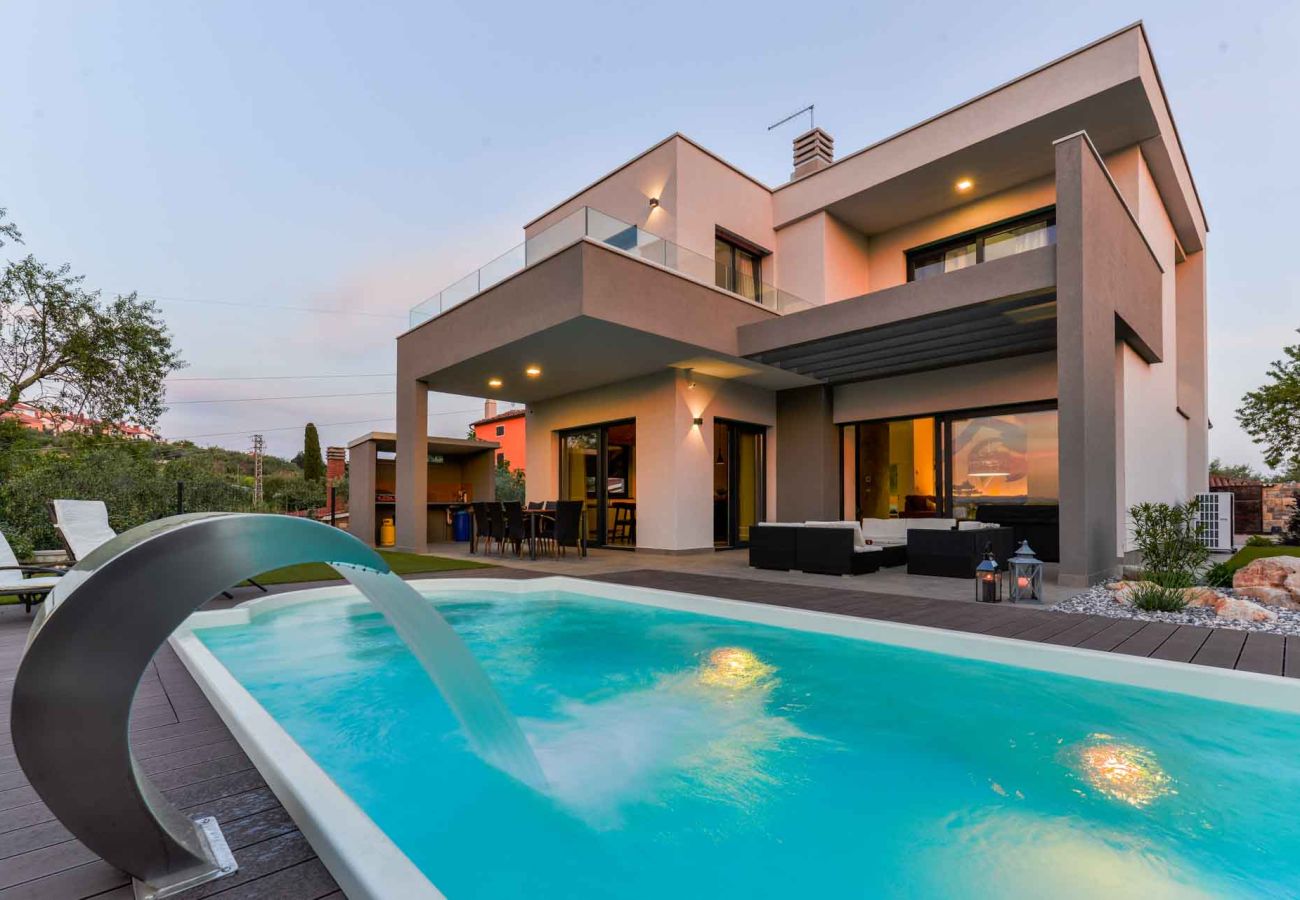 Villa in Buje - Villa Primavera for 8 people in Buje with private pool & pet friendly