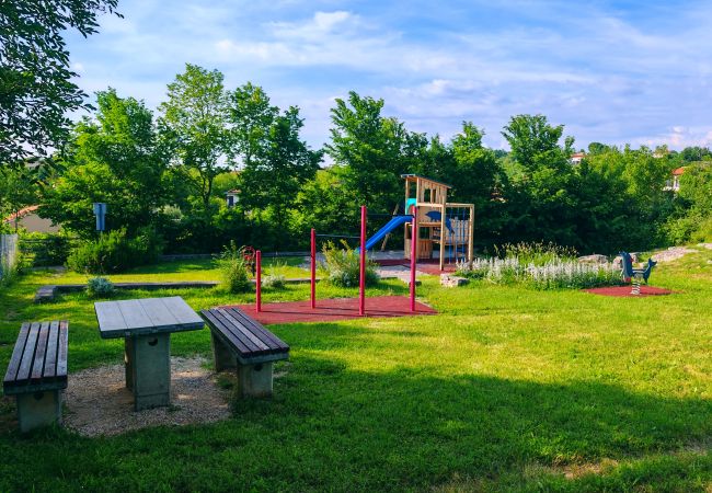 Villa in Presika - Villa Veros for 5 people near Labin - Rabac with private pool & kids playground Villa in Presika - Villa Veros for 5 people near Labin - Rabac with private pool & kids playground