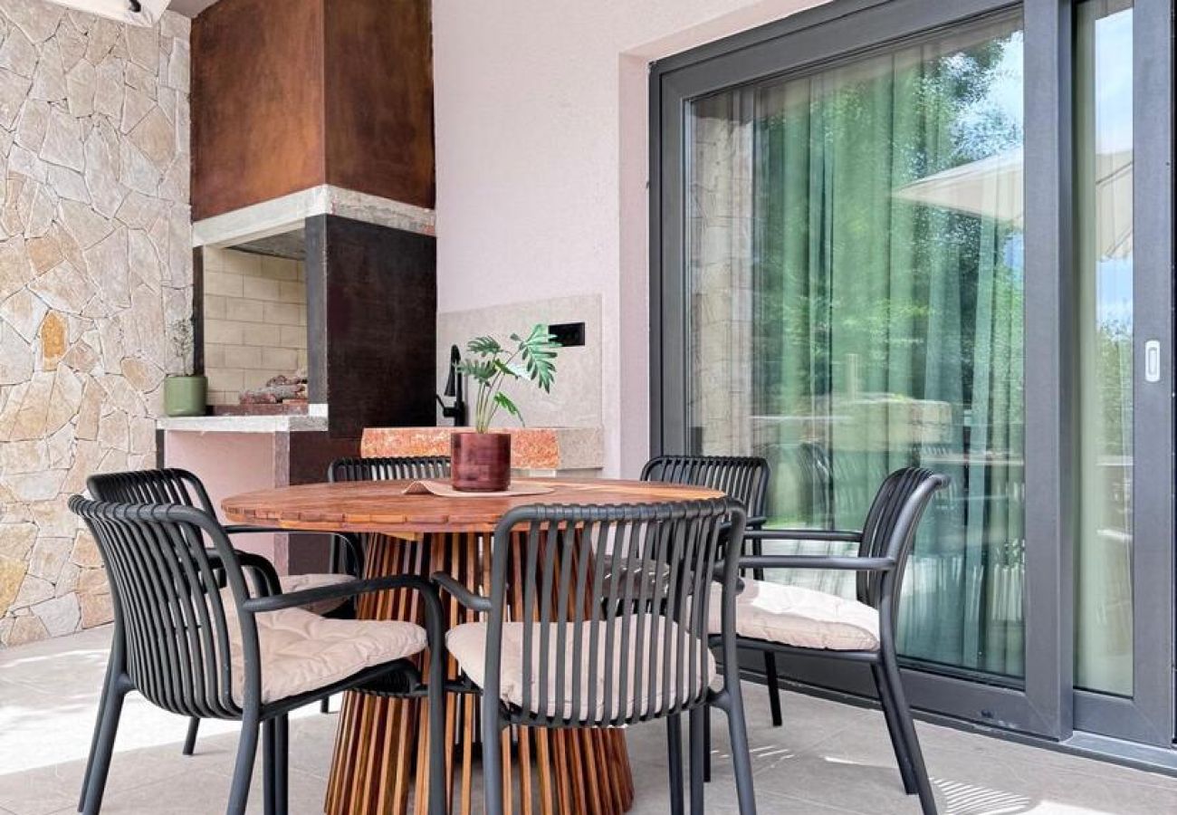Villa in Presika - Villa Veros for 5 people near Labin - Rabac with private pool & kids playground