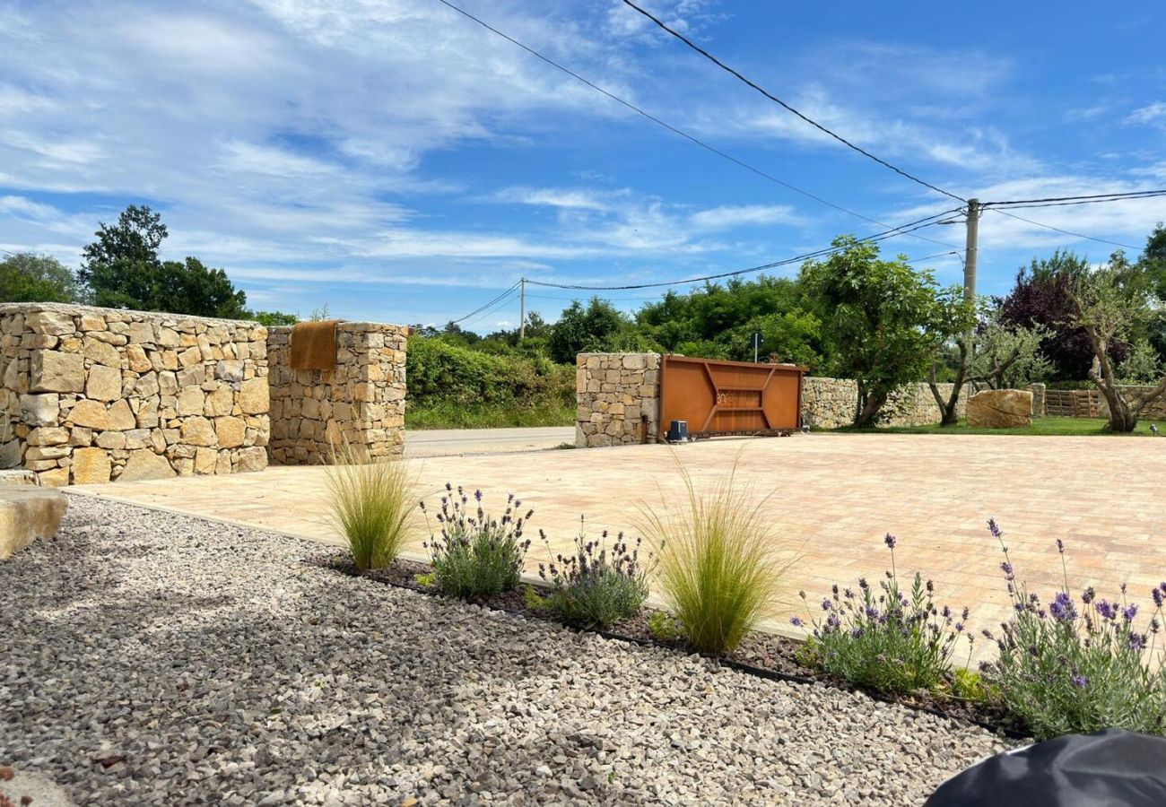Villa in Presika - Villa Veros for 5 people near Labin - Rabac with private pool & kids playground
