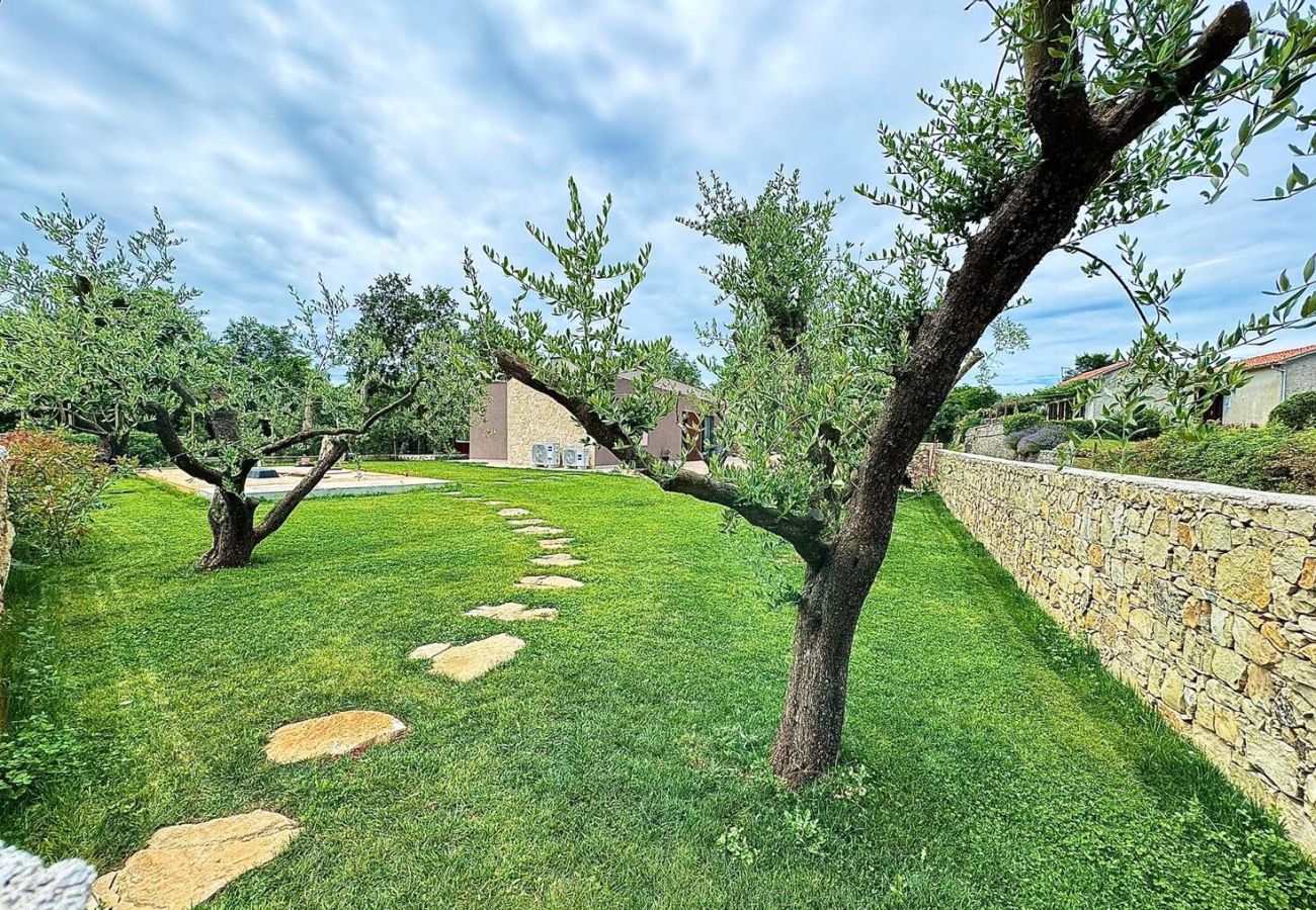 Villa in Presika - Villa Veros for 5 people near Labin - Rabac with private pool & kids playground
