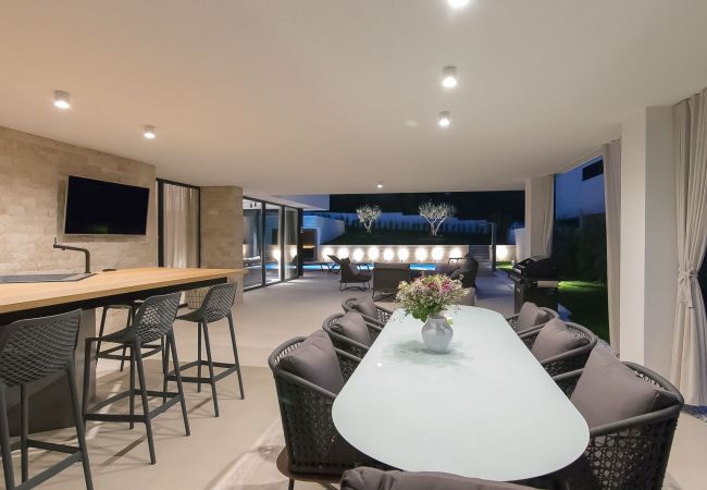 Villa in Rovinjsko Selo - Villa #1 for 8 people near Rovinj with 50 m2 private pool, sauna & pet friendly Villa in Rovinjsko Selo - Villa #1 for 8 people near Rovinj with 50 m2 private pool, sauna & pet friendly