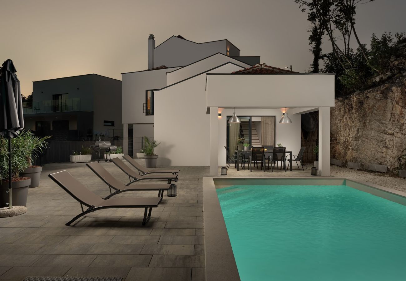 Villa in Divšici - Villa San Polo Max in Central Istria up to 8 people with heated pool & pet friendly