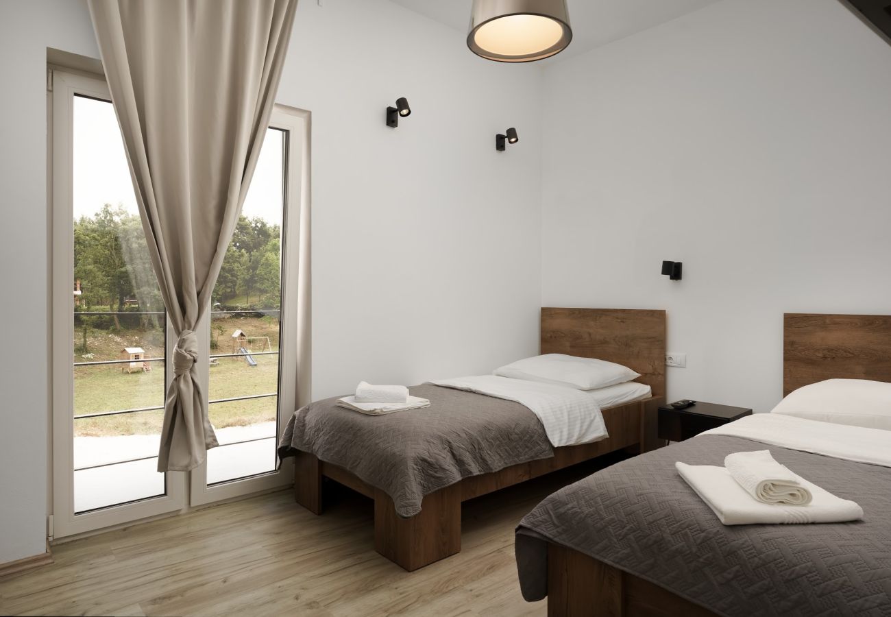 Villa in Divšici - Villa San Polo Max in Central Istria up to 8 people with heated pool & pet friendly