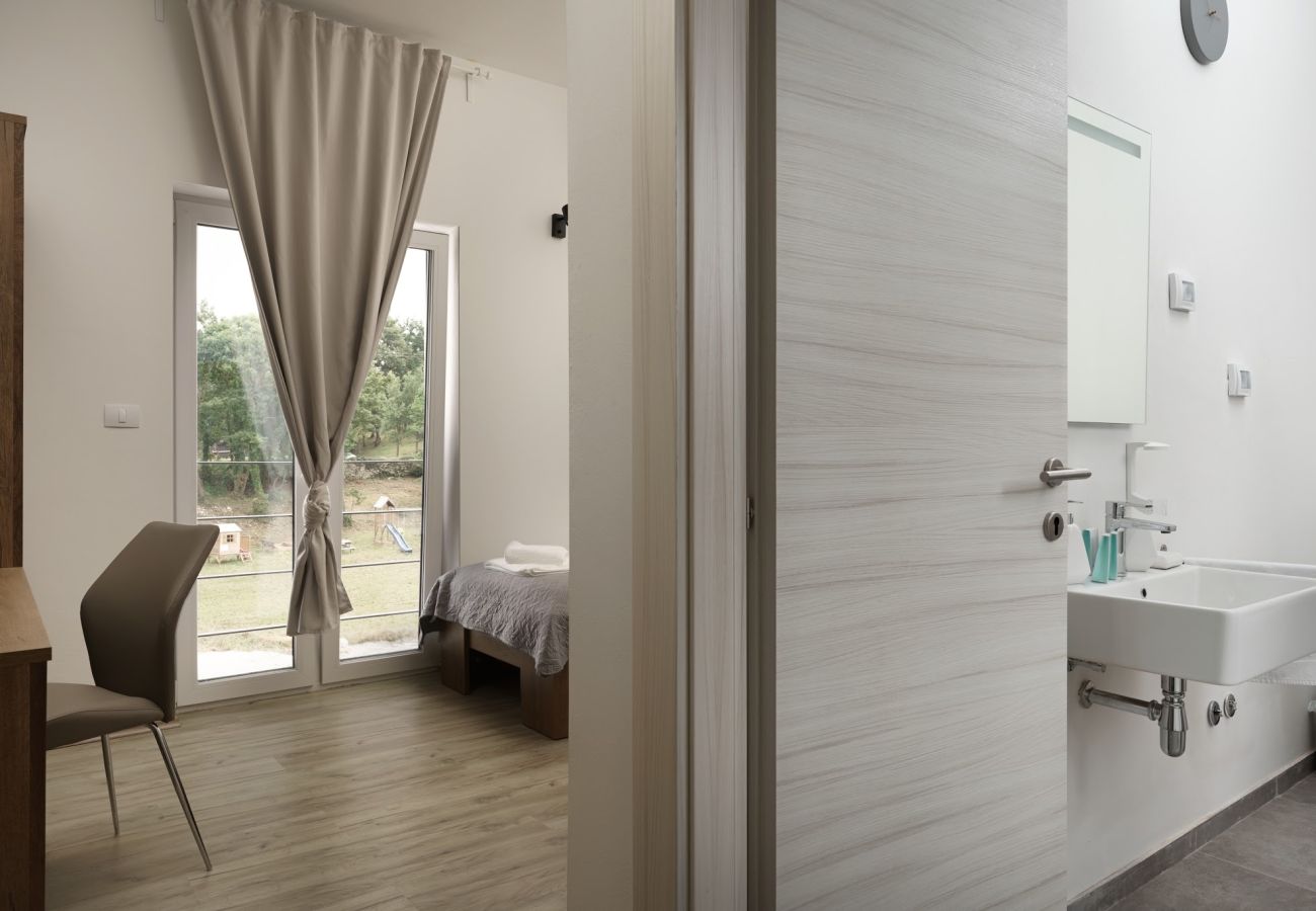 Villa in Divšici - Villa San Polo Max in Central Istria up to 8 people with heated pool & pet friendly