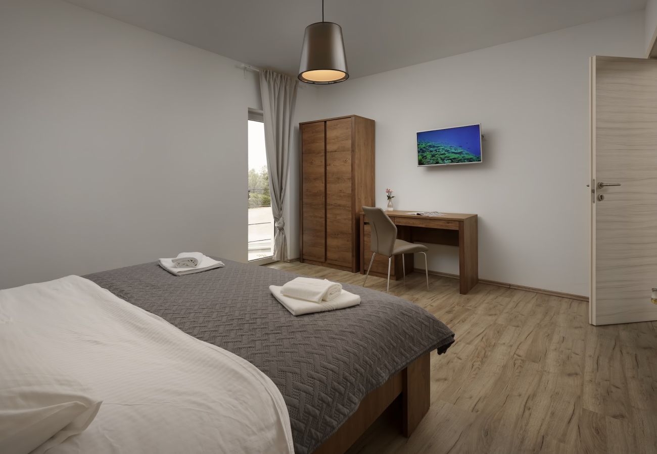 Villa in Divšici - Villa San Polo Max in Central Istria up to 8 people with heated pool & pet friendly