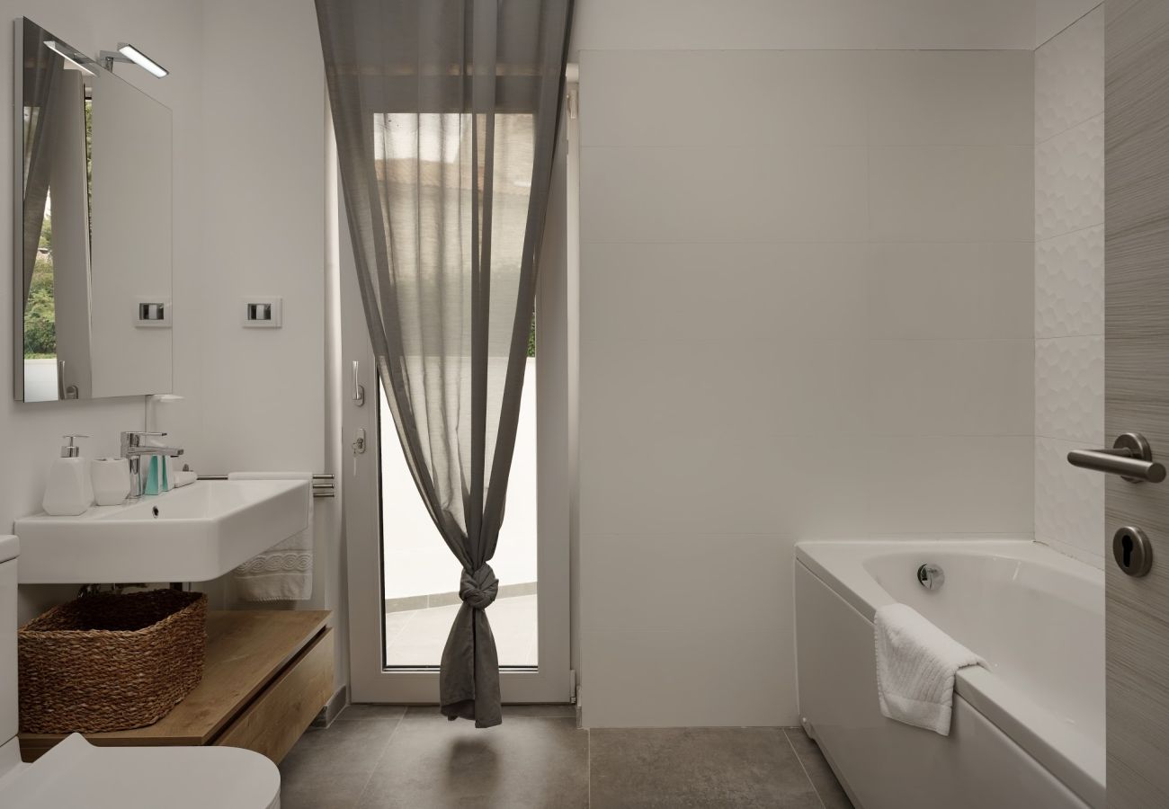 Villa in Divšici - Villa San Polo Max in Central Istria up to 8 people with heated pool & pet friendly
