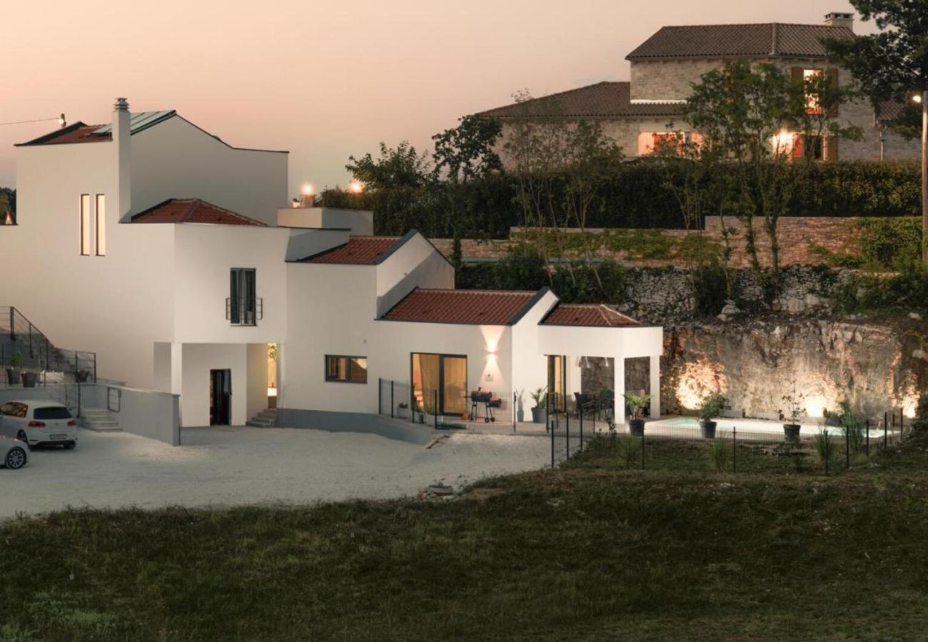 Villa in Divšici - Villa San Polo Max in Central Istria up to 8 people with heated pool & pet friendly