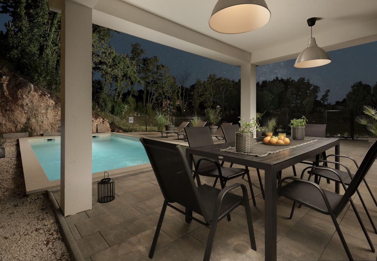 Villa in Divšici - Villa San Polo Max in Central Istria up to 8 people with heated pool & pet friendly