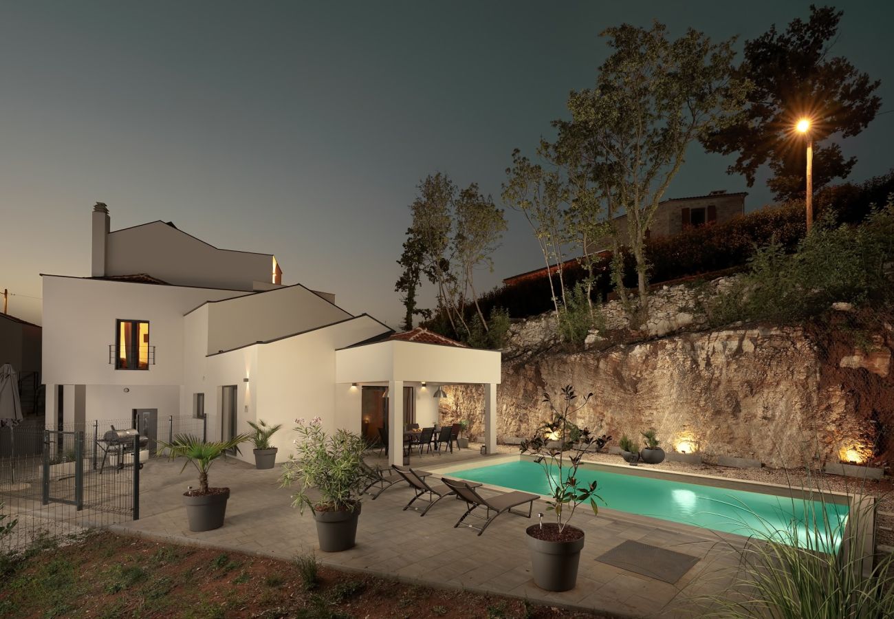 Villa in Divšici - Villa San Polo Max in Central Istria up to 8 people with heated pool & pet friendly
