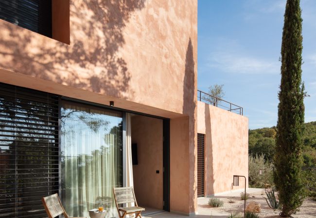 Villa in Žuntici - Villa Arcobaleno for 10 people near Rovinj with 56 m2 heated infinity pool  Villa in Žuntici - Villa Arcobaleno for 10 people near Rovinj with 56 m2 heated infinity pool